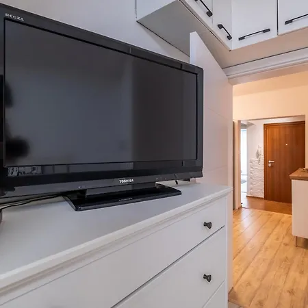 Apartamento Family-friendly Place Steps From Mall Of Sofía