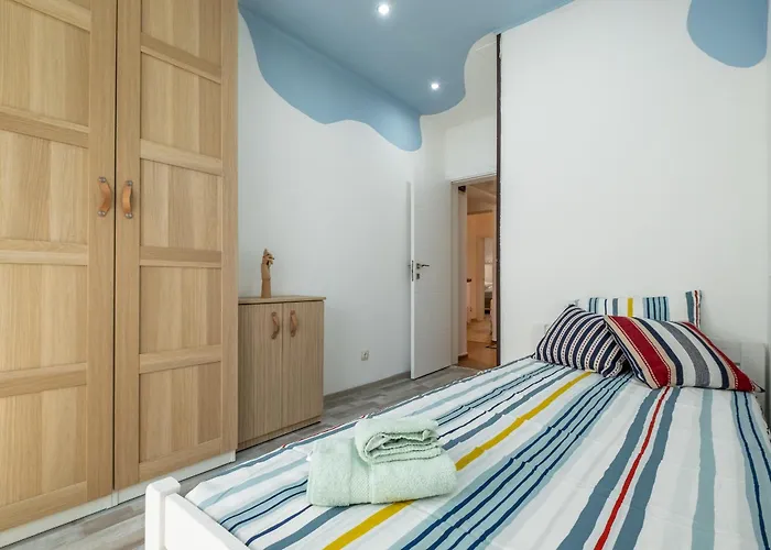 Lejlighed Family-friendly Place Steps From Mall Of