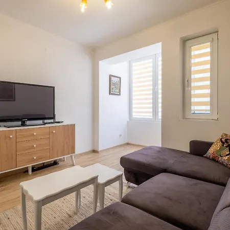 Family-friendly Place Steps From Mall Of Sofia